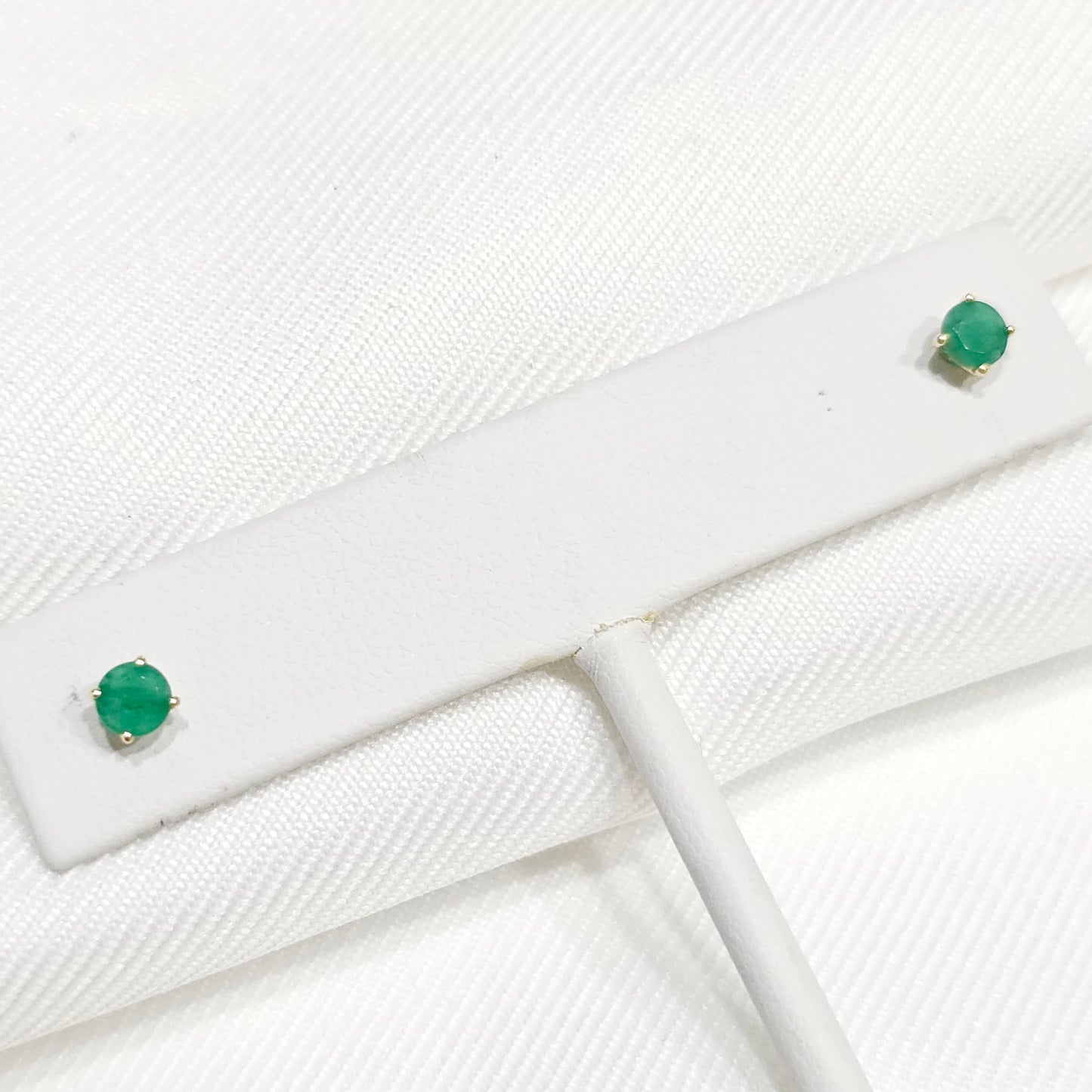 Aretes